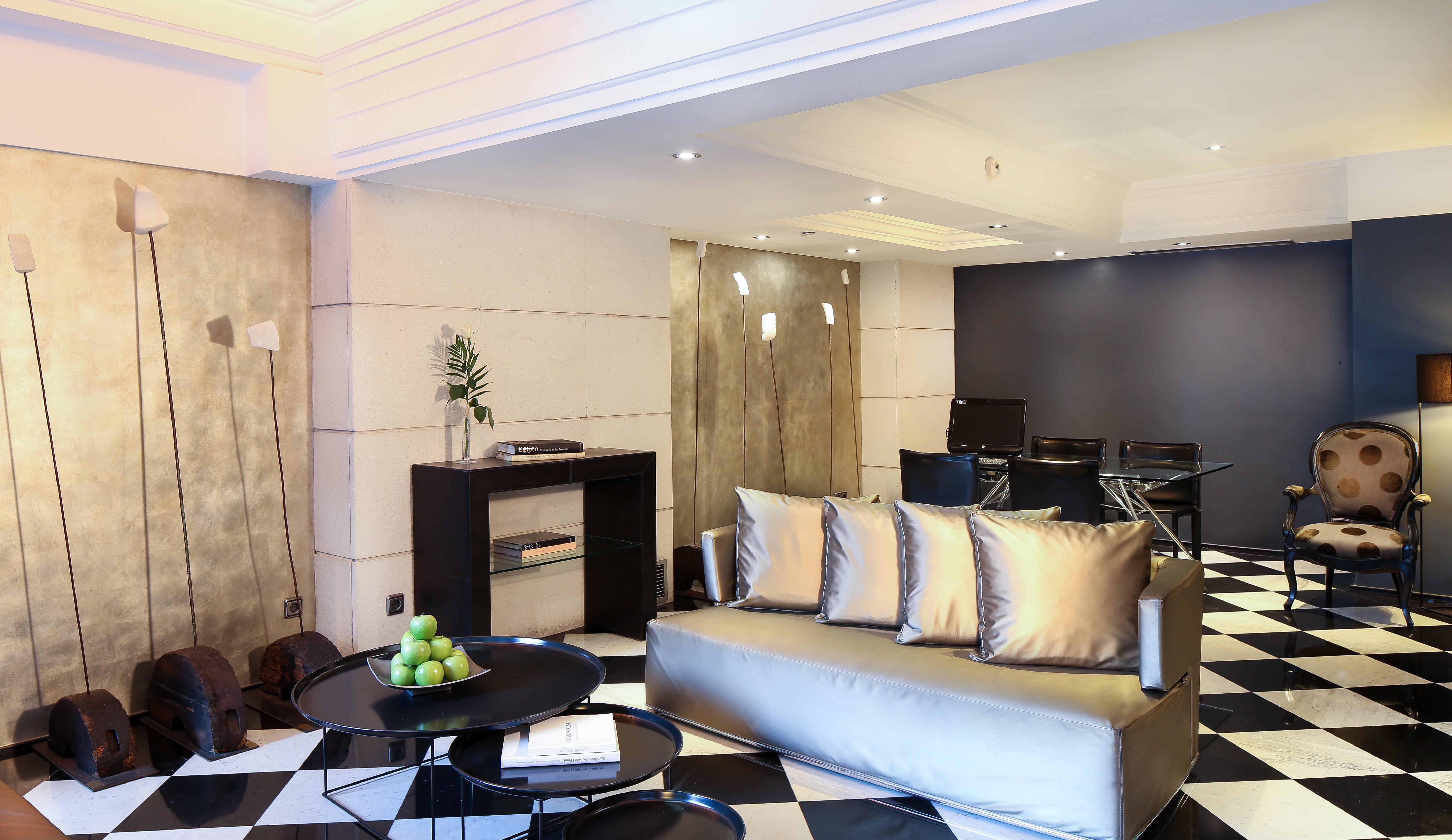 Hotell Gran Derby Suites, A Small Luxury Of The World