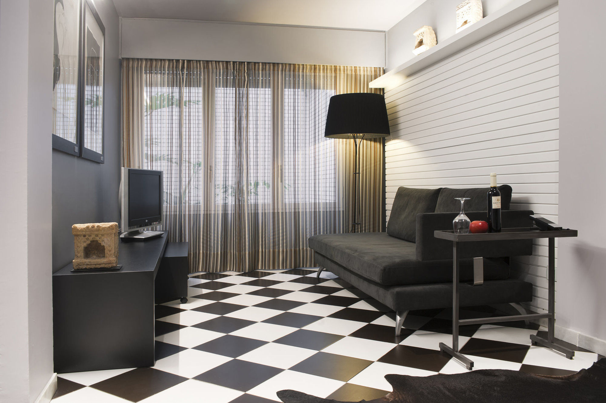 Hotell Gran Derby Suites, A Small Luxury Of The World 4*