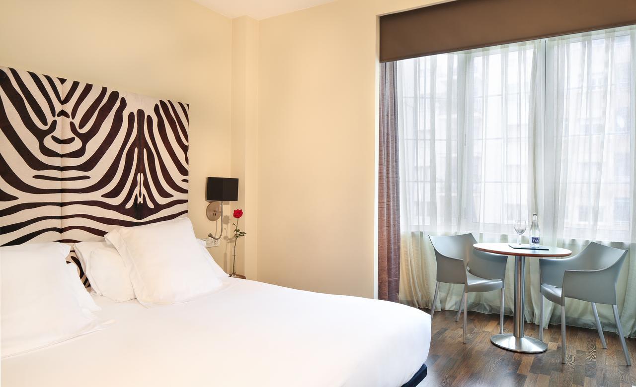 Hotell Gran Derby Suites, A Small Luxury Of The World